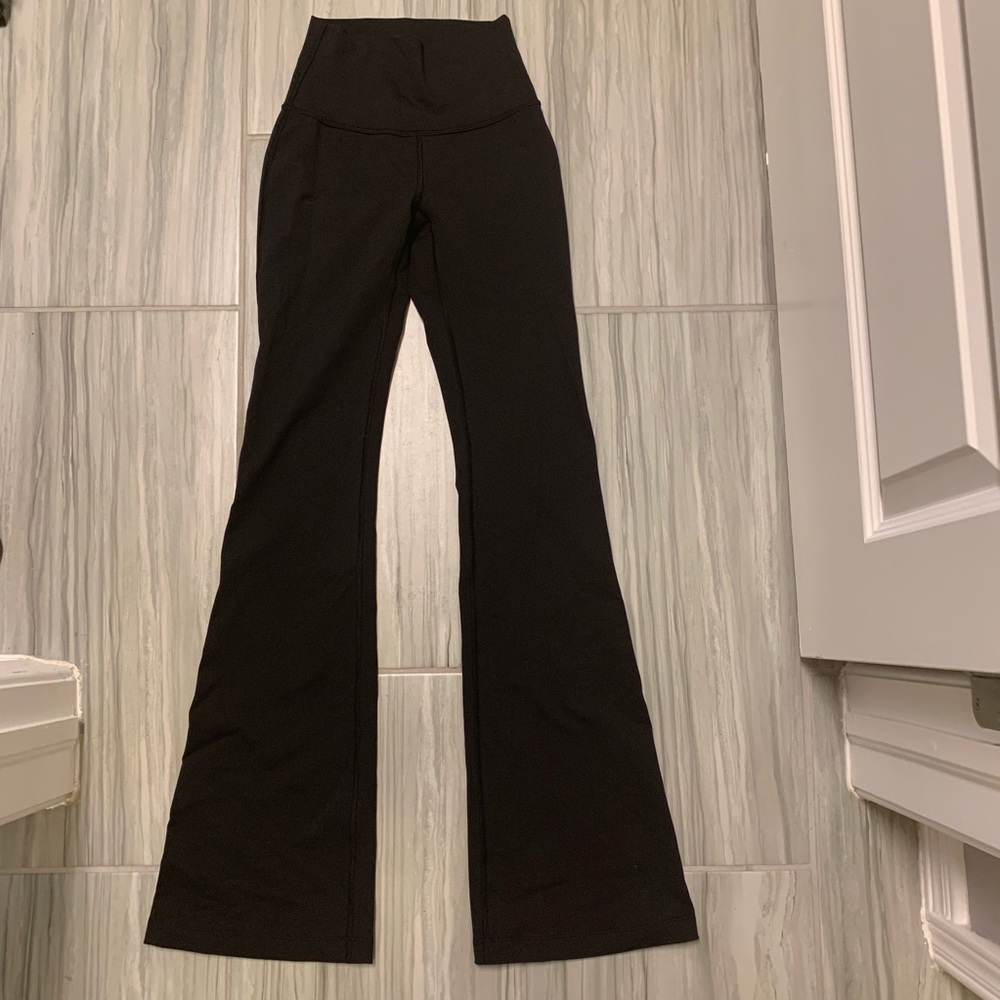 Lululemon black pants